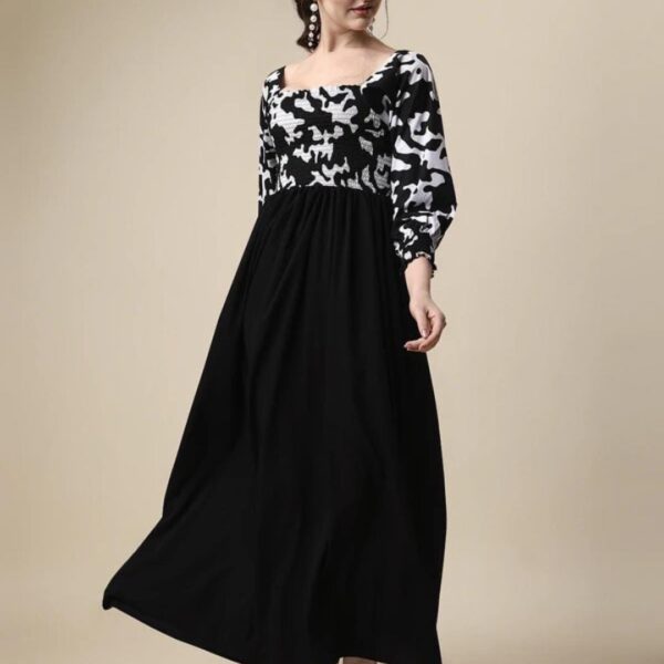 Tisarta Black & White Abstract Print Empire Maxi Dress